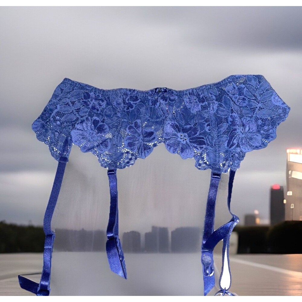 Vintage Y2K Victoria's Secret Garter Belt Blue sz M Floral Lace